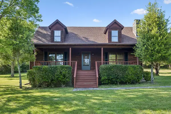 1650 Dickens Hill Rd, Bradyville, TN 37026
