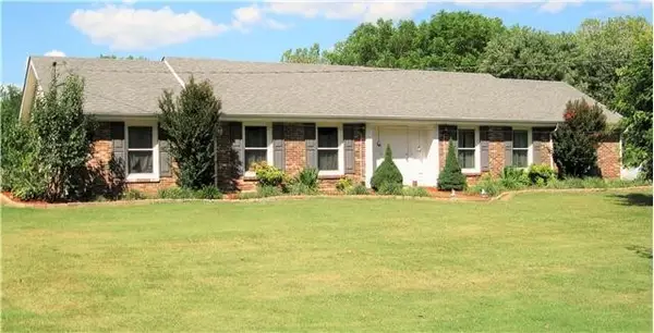 195 Dry Creek Rd, Goodlettsville, TN 37072