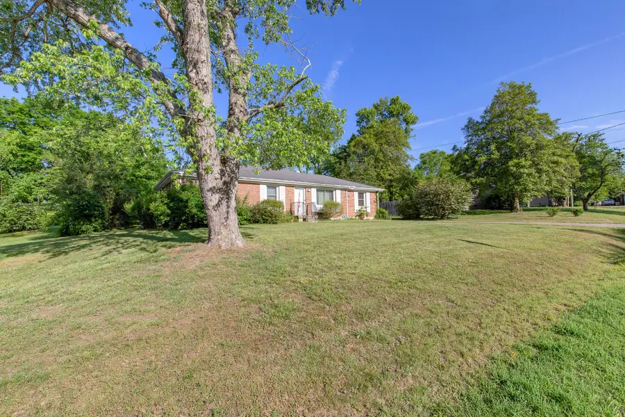 102 Trucord Dr, Hendersonville, TN 37075 - #2