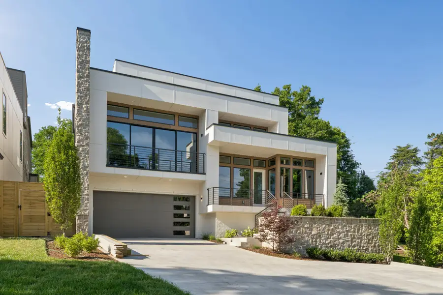 1140 Glendale Ln, Nashville, TN 37204 - #2