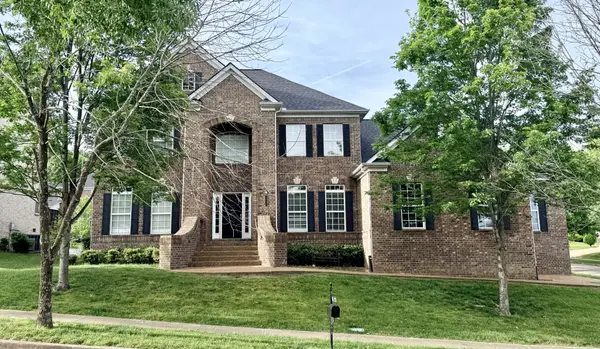 1412 Leeds Dr E, Franklin, TN 37067