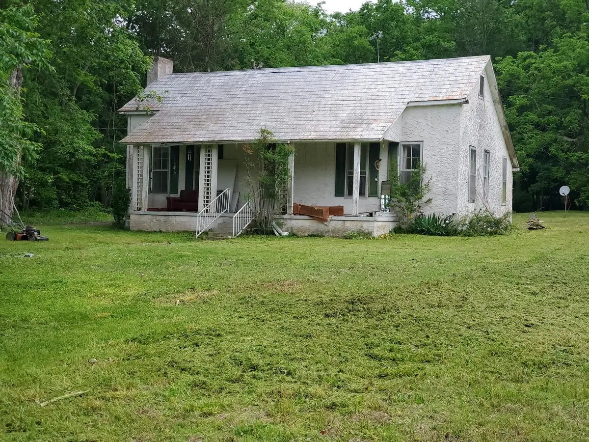 2350 Clifton Tpke, Waynesboro, TN 38485 - #1