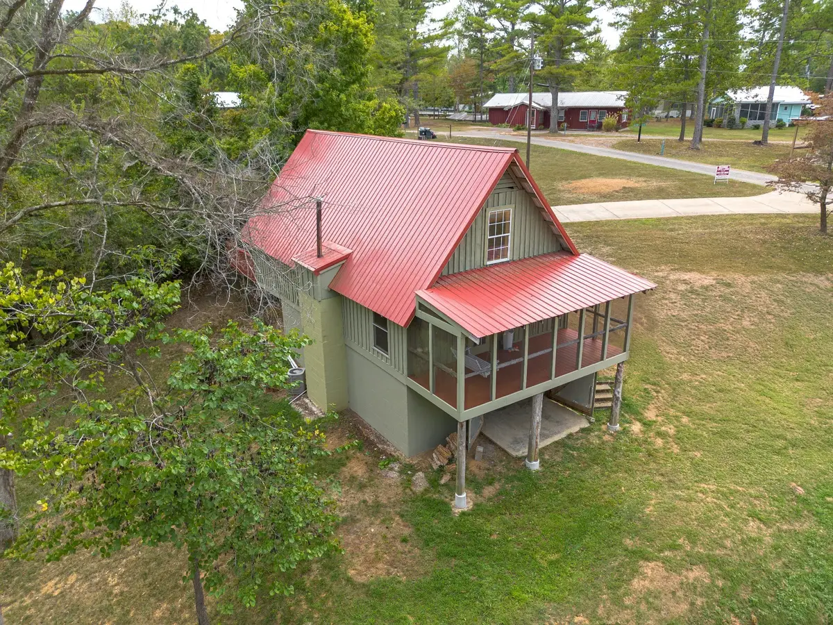 4428 Deer Creek Rd, Linden, TN 37096 - #1