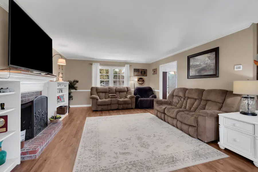 146 Holly Dr, Winchester, TN 37398 - #2