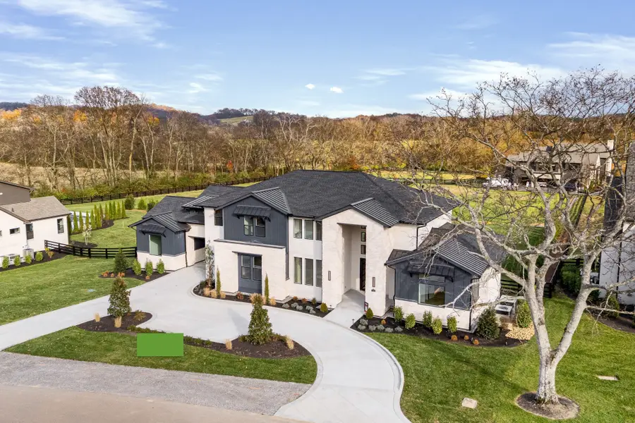 1764 Dean Rd, Thompsons Station, TN 37179 - #2