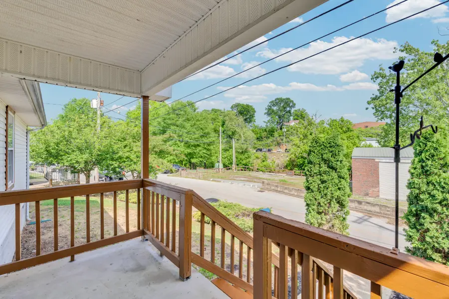 7 N Carter St, Sparta, TN 38583 - #2