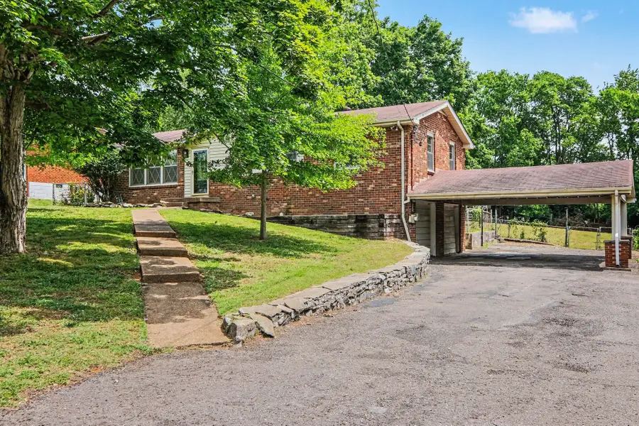246 Sterling Rd, Hendersonville, TN 37075 - #3