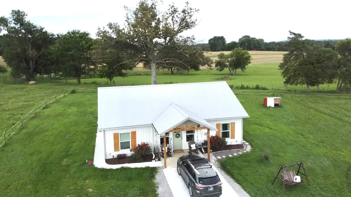 11250 Shelbyville Rd, Morrison, TN 37357 - #1