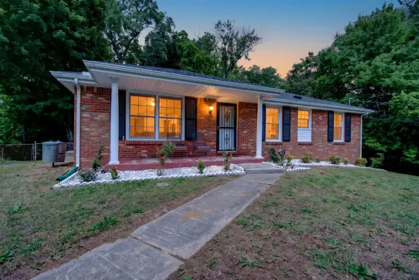 127 James Dr, Clarksville, TN 37042