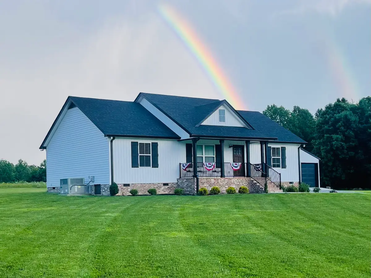 8111 Hoskins Hollow Rd, Westmoreland, TN 37186 - #1