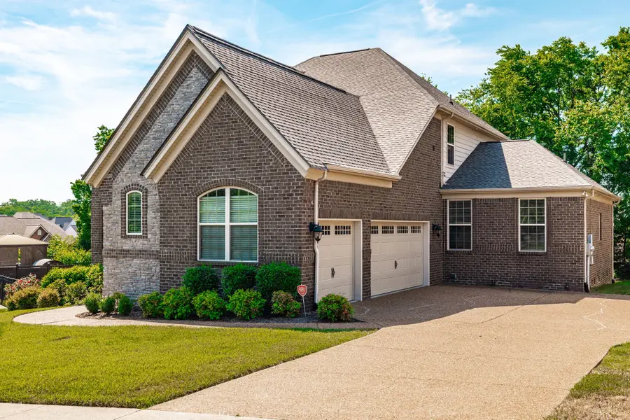 103 Vaughan St, Gallatin, TN 37066 - #2