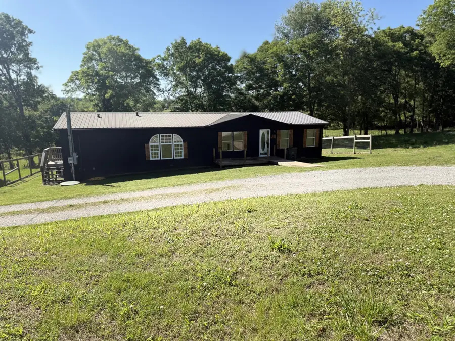 436 Love St, Sparta, TN 38583 - #2
