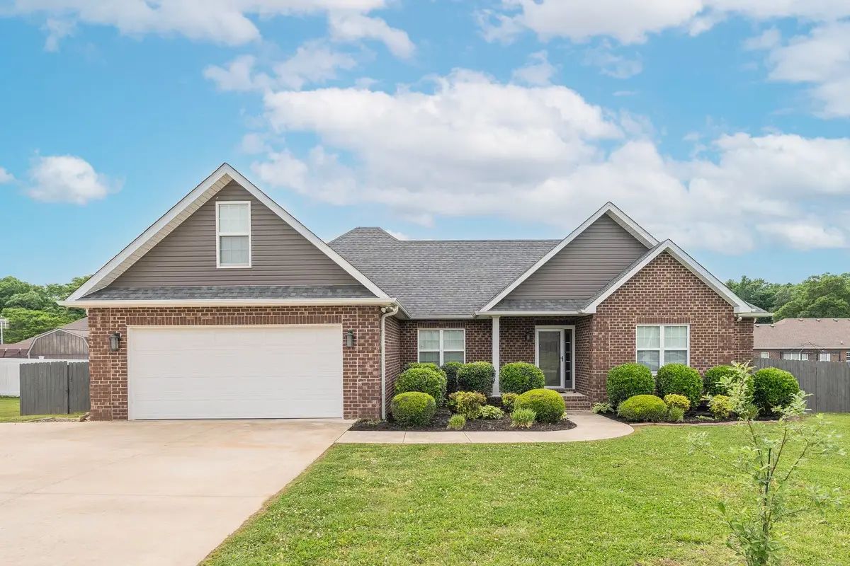 135 Chickamauga Trl, Winchester, TN 37398 - #1