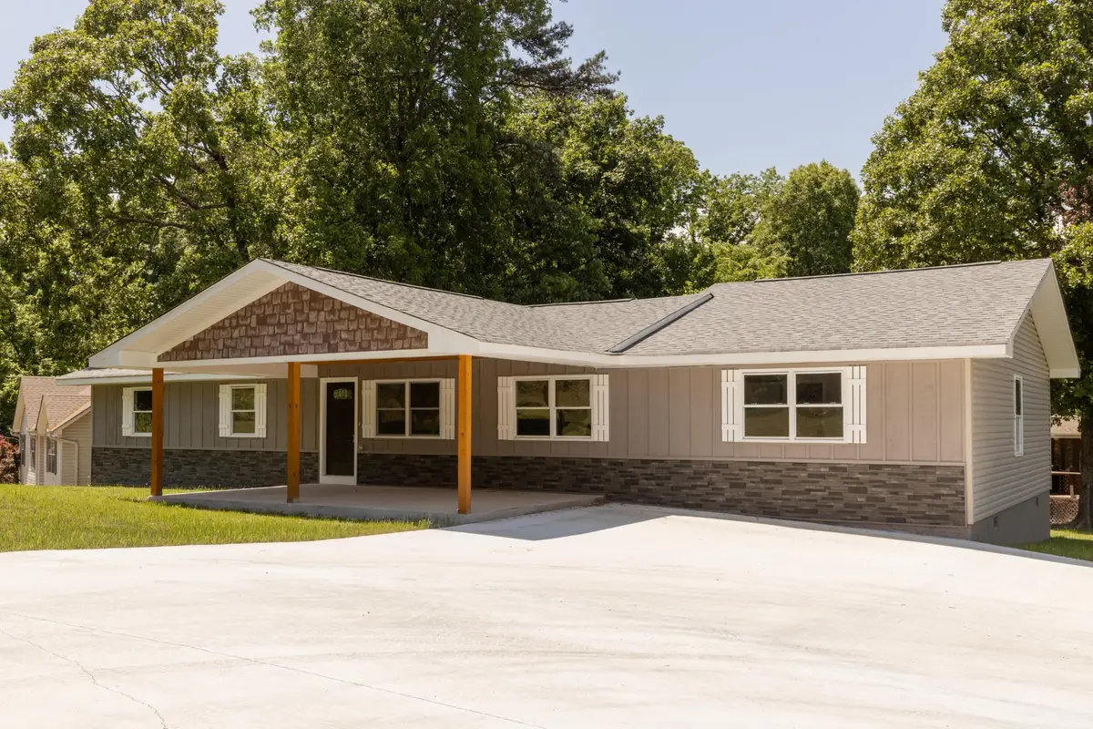 17 Hill Street, Ringgold, GA 30736 - #1