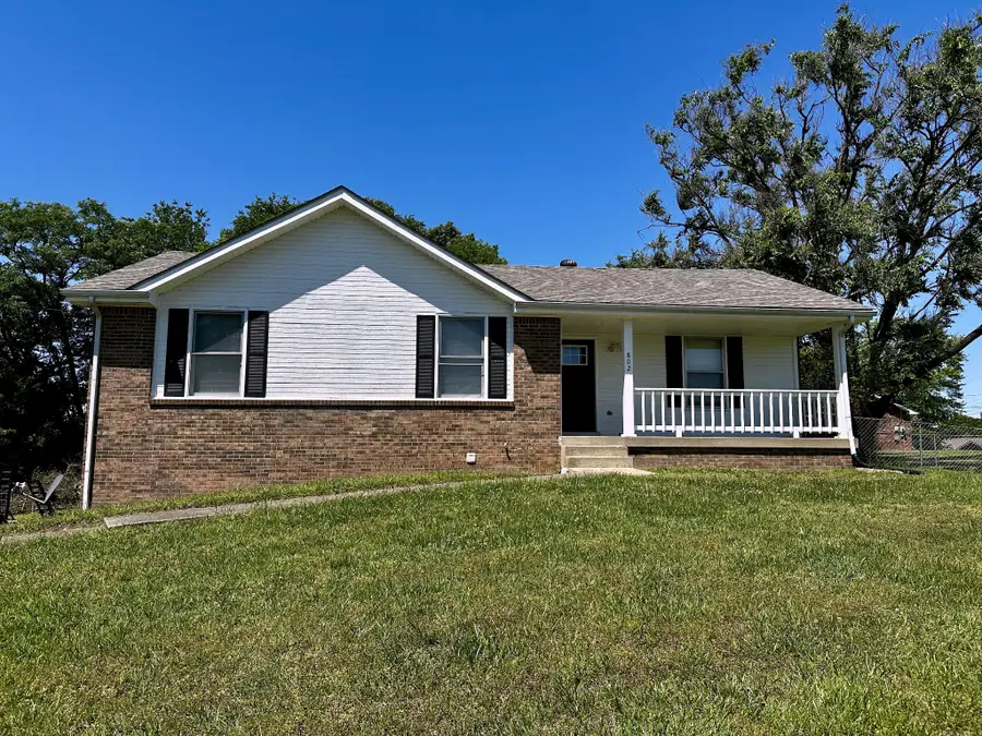 802 Knox Ln, Clarksville, TN 37042 - #2