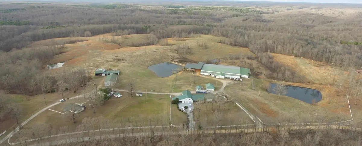 321 Bellview Rd, Waverly, TN 37185 - #1