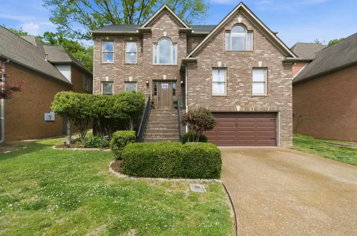 137 Sequoyah Ln, Nashville, TN 37221 - #1