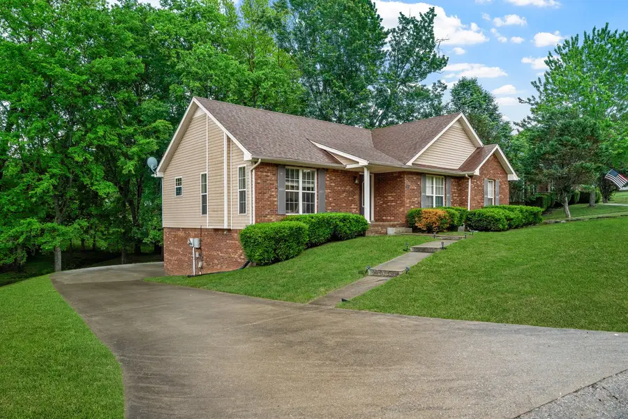 1691 Barrywood Cir E, Clarksville, TN 37042 - #2