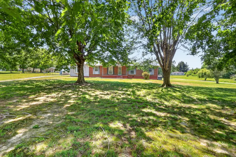 1130 Parkers Chapel Rd, Portland, TN 37148 - #2