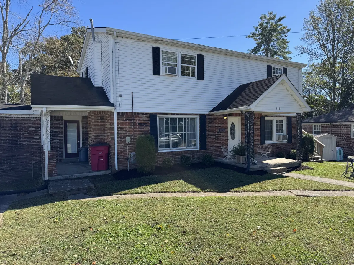 212 Dogwood St, Carthage, TN 37030 - #1