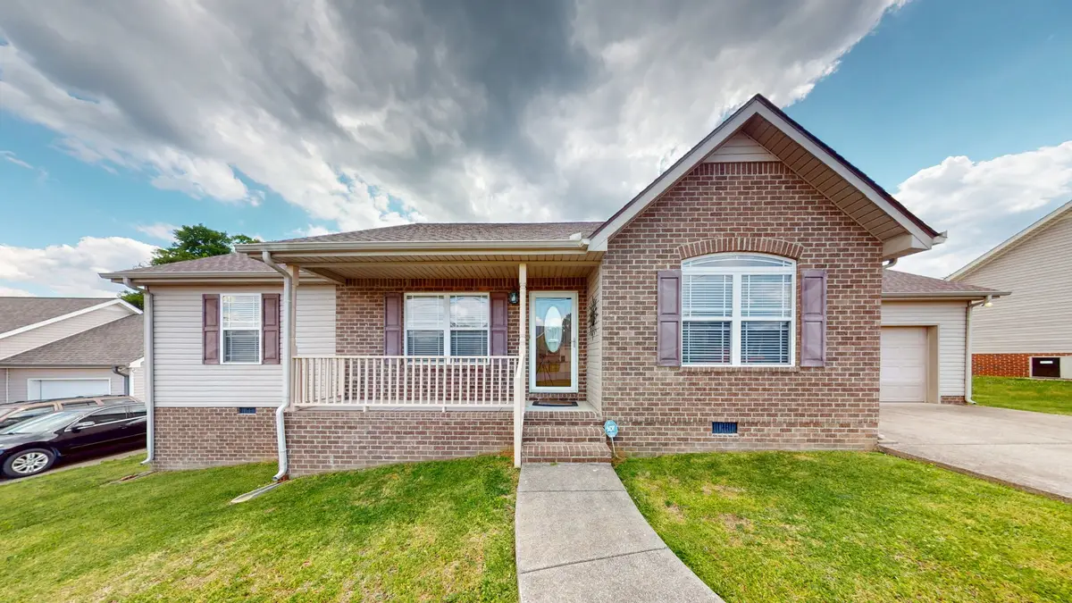 1009 Halverson Dr, Murfreesboro, TN 37128 - #1