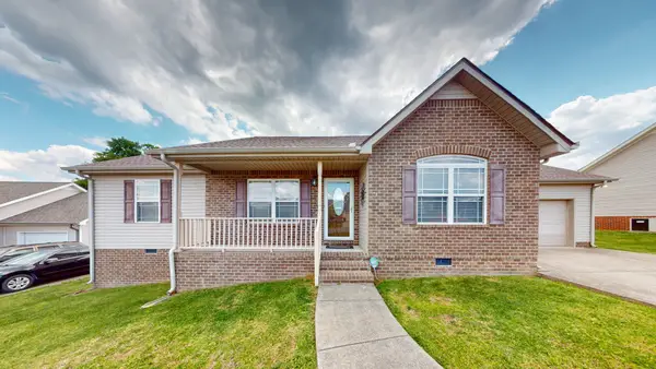 1009 Halverson Dr, Murfreesboro, TN 37128