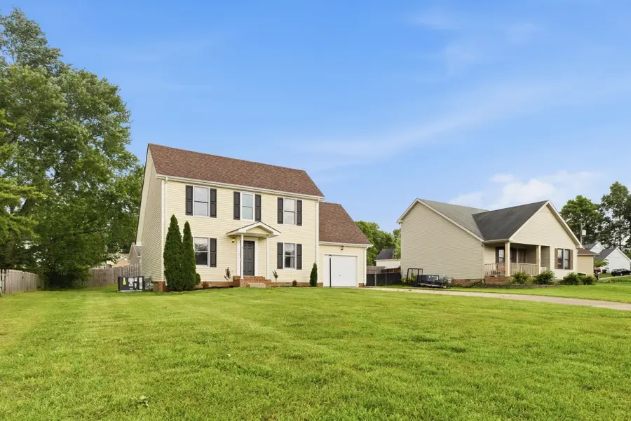 262 Kathleen Ct, Clarksville, TN 37043 - #3