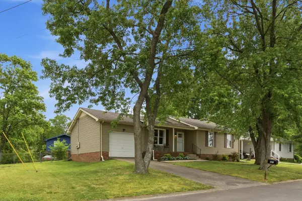 901 Preston Ct, Antioch, TN 37013