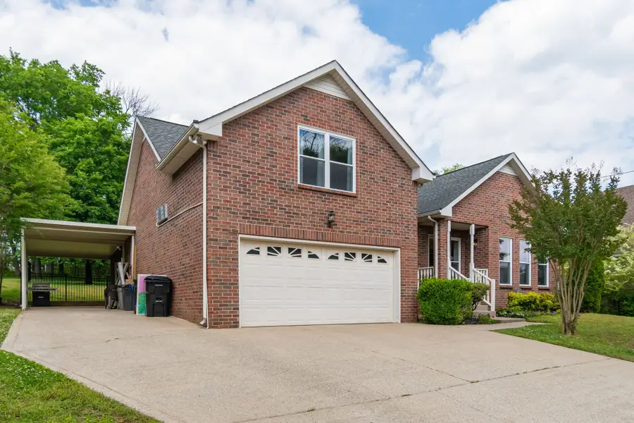 110 W Braxton Ln, Hendersonville, TN 37075 - #2