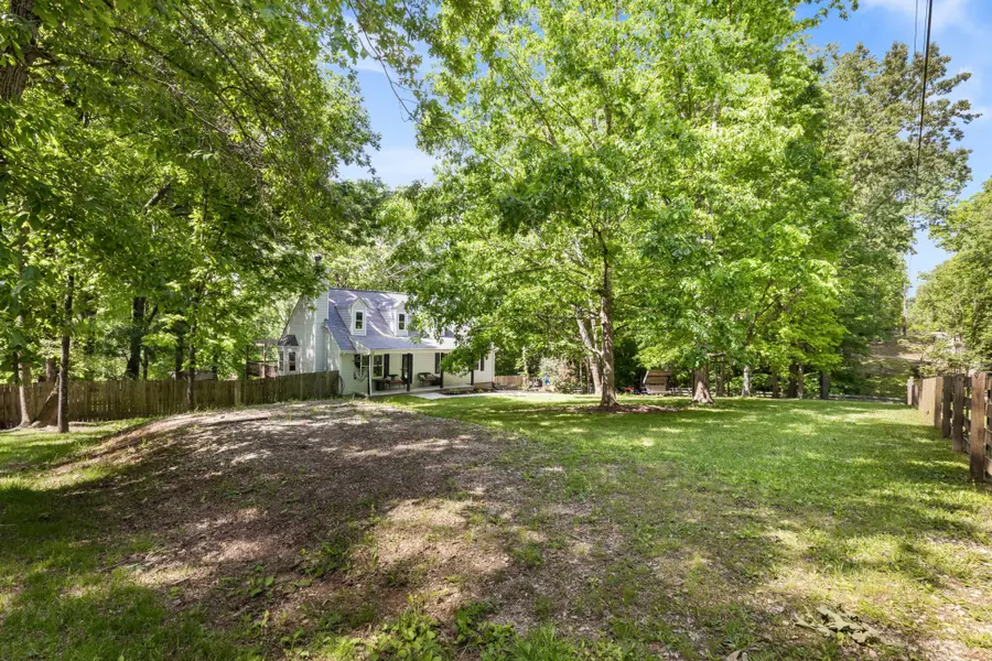 206 Brookwood Dr, Burns, TN 37029 - #3
