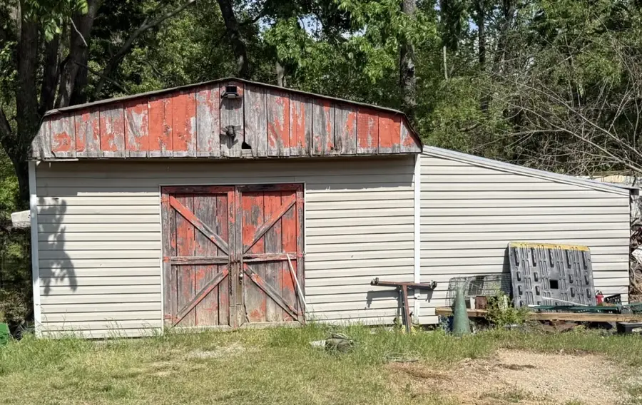 5417 Dowlen Rd, Cedar Hill, TN 37032 - #2