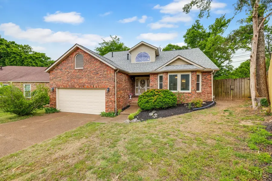 104 Kenaum Ct, Nashville, TN 37209 - #3