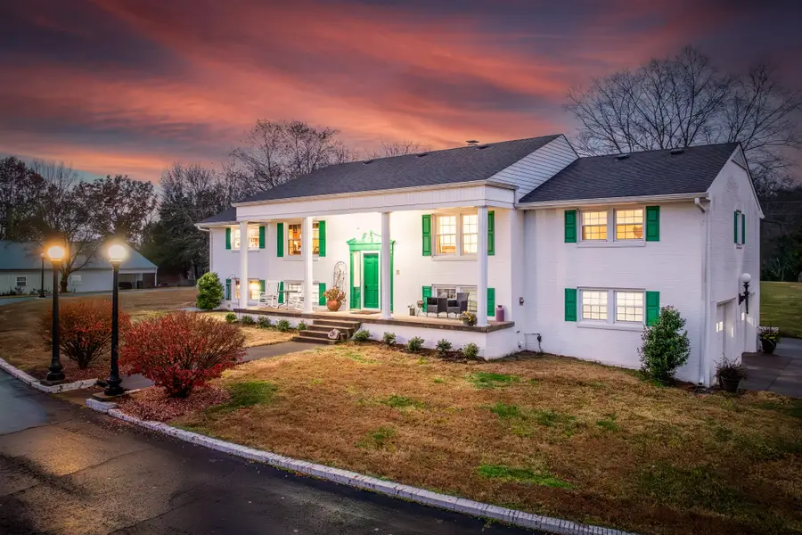 545 Puryears Bend Rd, Hartsville, TN 37074 - #2
