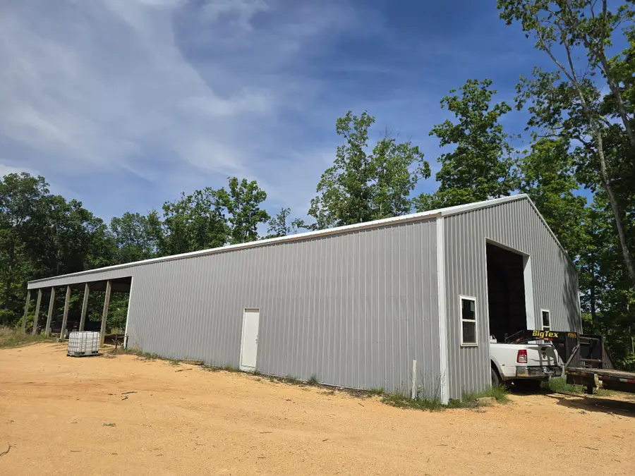 7712 Highway 13 S, Linden, TN 37096 - #2