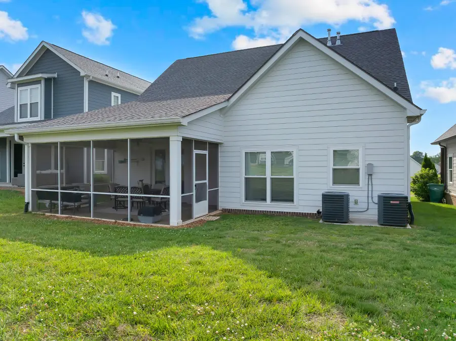 56 Suntan Ct, Winchester, TN 37398 - #2