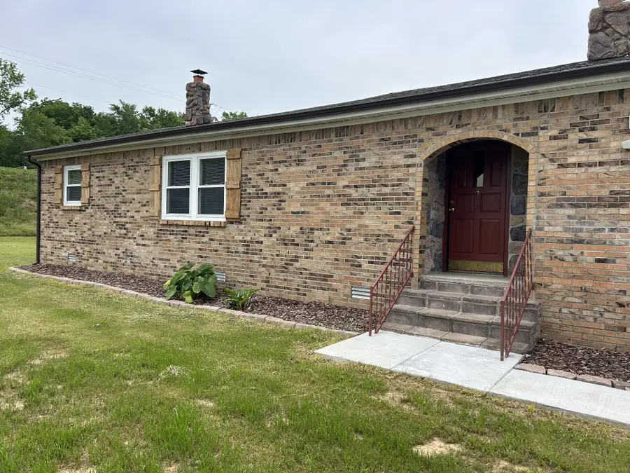 20 Ball Park Rd, Big Sandy, TN 38221 - #2