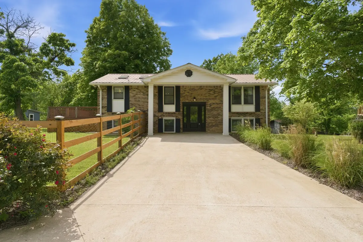 10143 Black St, Lyles, TN 37098 - #1