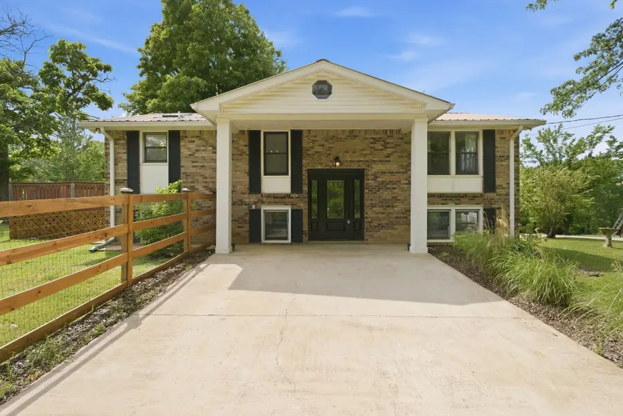 10143 Black St, Lyles, TN 37098 - #2