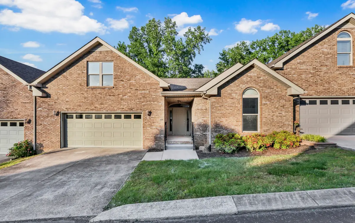 445 Country Club Ct, Clarksville, TN 37043 - #1