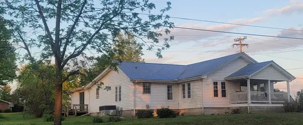 19 Turkey Scratch Rd, Spencer, TN 38585