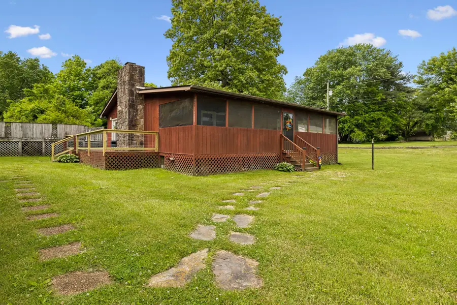 115 1st St, Monteagle, TN 37356 - #3
