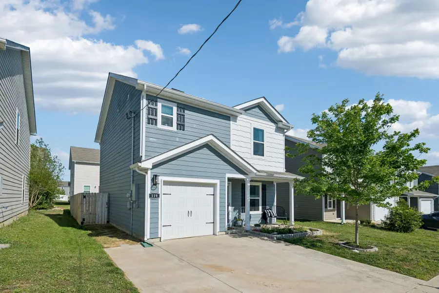 119 Westcott St, La Vergne, TN 37086 - #2