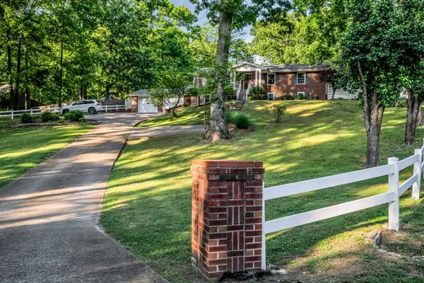 101 Sunrise Ln, Dickson, TN 37055