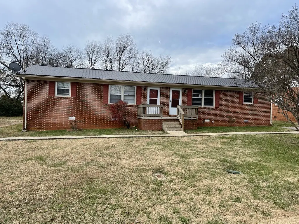 110 Allen Dr, Winchester, TN 37398 - #1