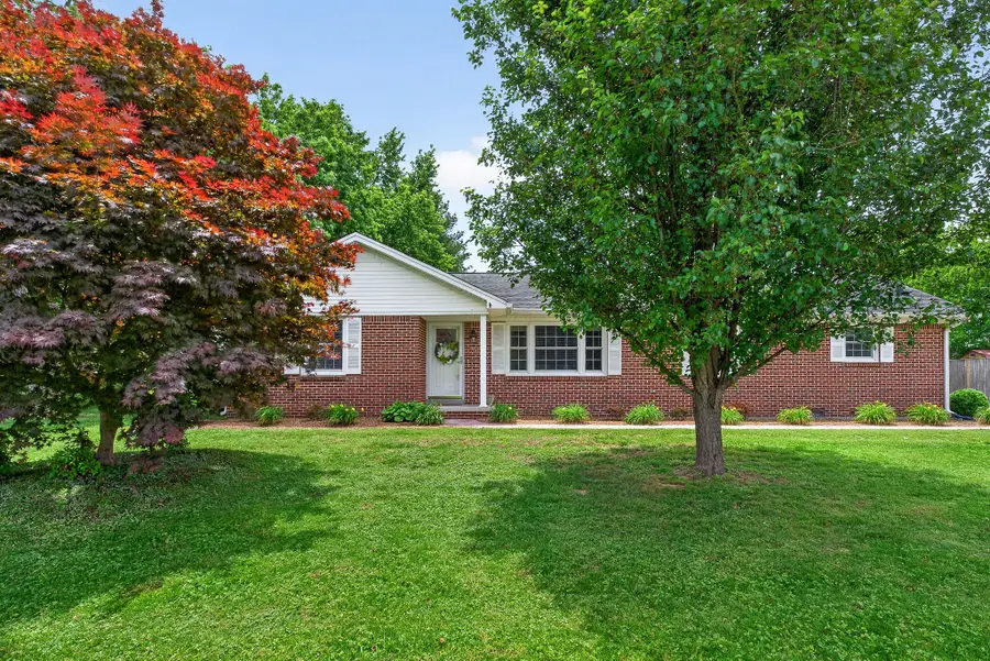 701 Cill St, Smithville, TN 37166 - #3