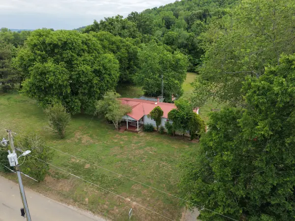 102 Sugar Tree Rd, Pulaski, TN 38478
