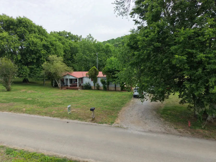 102 Sugar Tree Rd, Pulaski, TN 38478 - #2