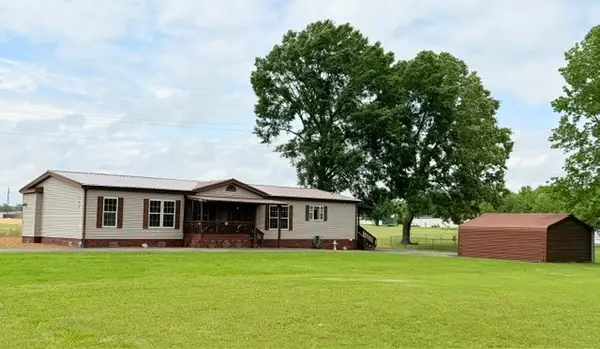 182 Running Deer Ln, Paris, TN 38242