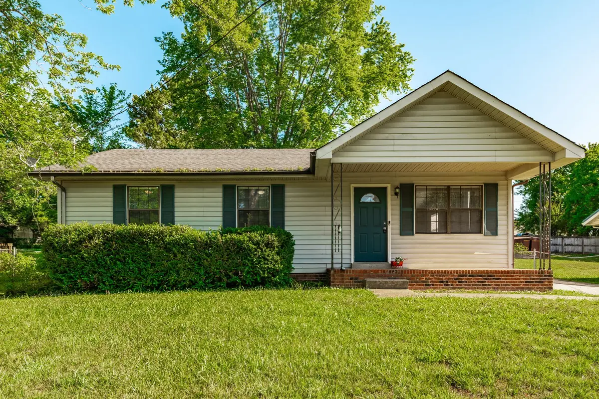 215 Al Oerter Dr, Clarksville, TN 37042 - #1