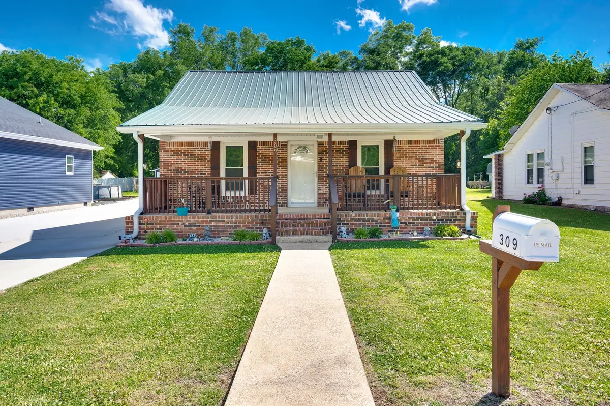 309 Wall St, Mount Pleasant, TN 38474 - #1